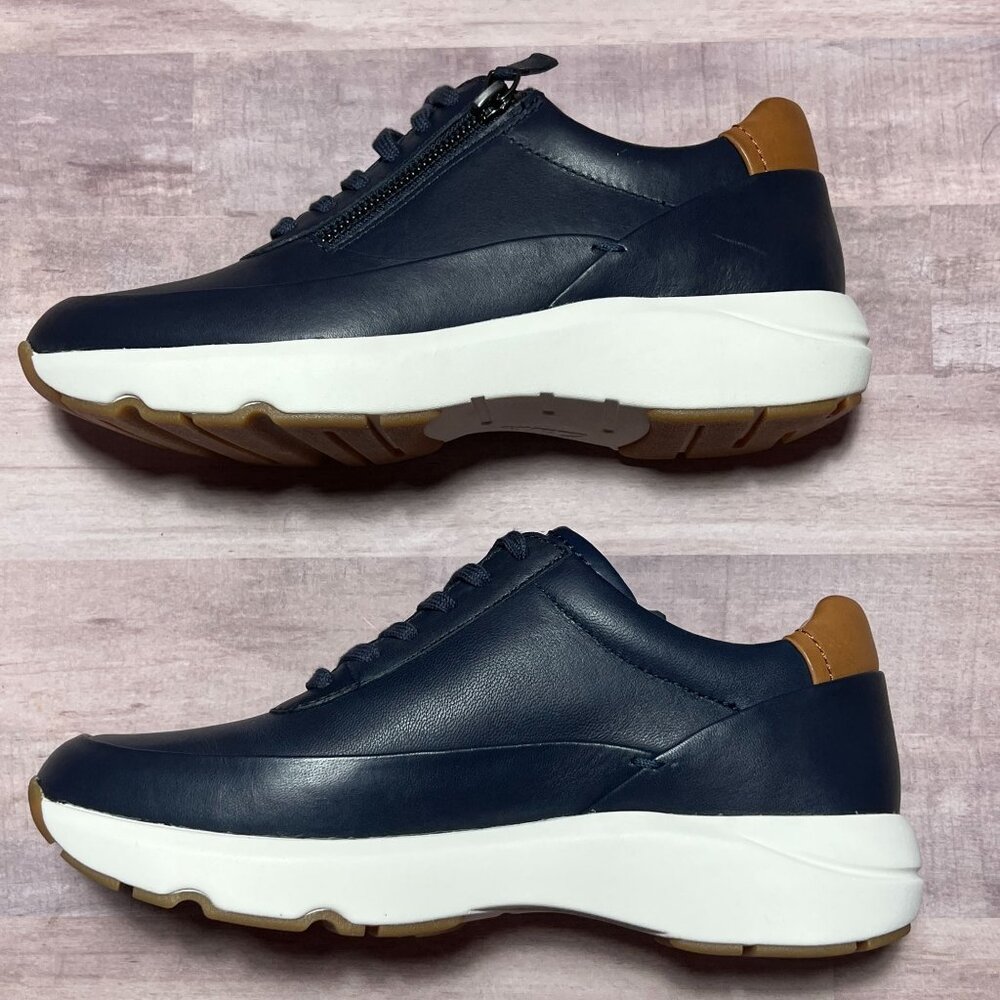 Clarks Womens Navy Tivoli Zip Leather Sneakers Size 9 US - Picture 11 of 11